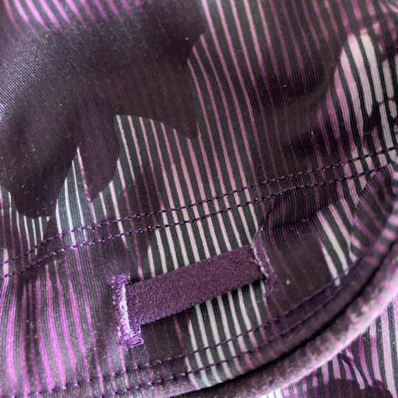 Athleta Women's Purple Pattern Leggings - Picture 9 of 9